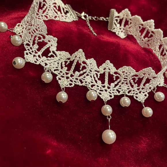 Gothic Choker Necklace - Picture 2 of 3